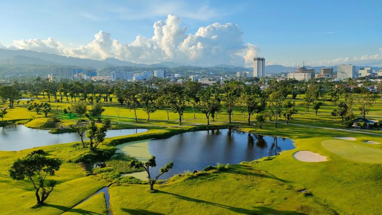 Dreamy 2Br Condo, With A Golf Course View Cebu Eksteriør bilde