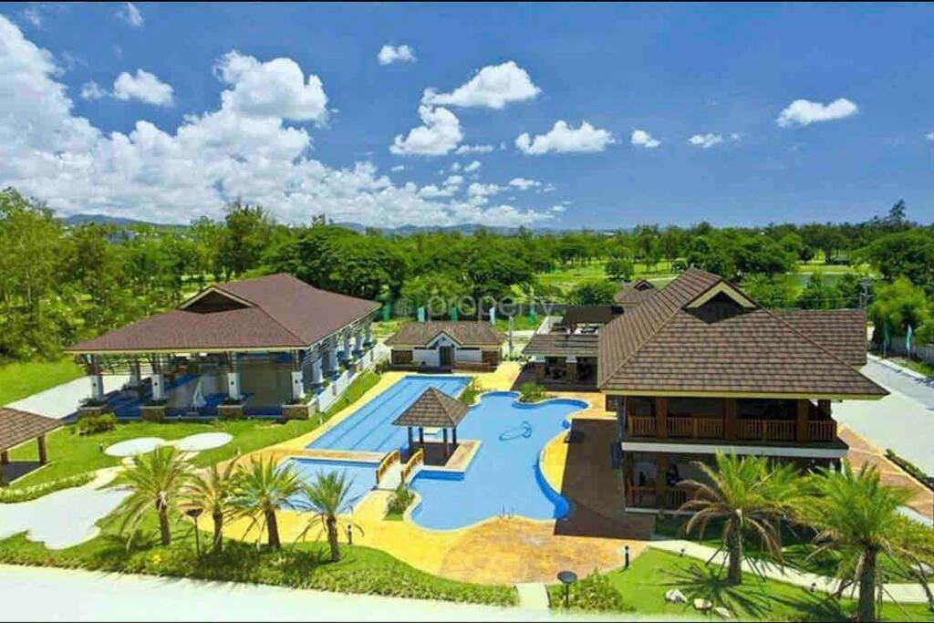 Dreamy 2Br Condo, With A Golf Course View Cebu Eksteriør bilde